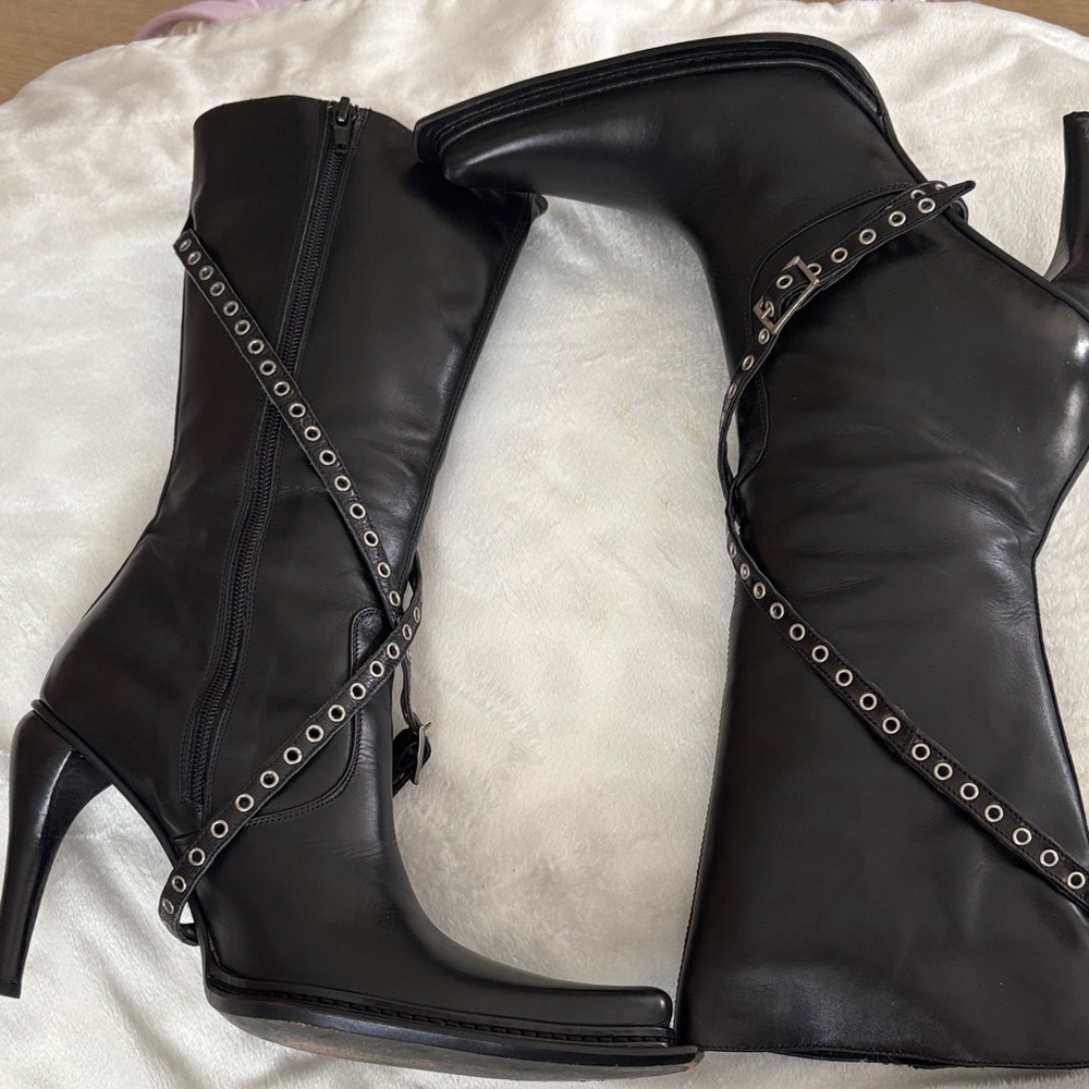 Elegant Black Heeled Boots with Strap Detail